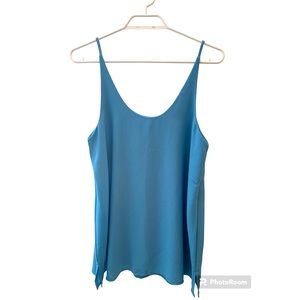 Zeanna outfitters flowing tank